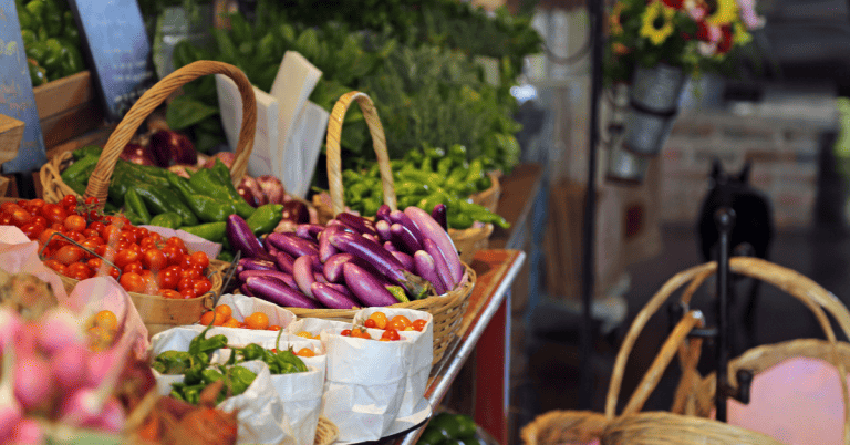 Baskets filled with different kinds of vegetables.